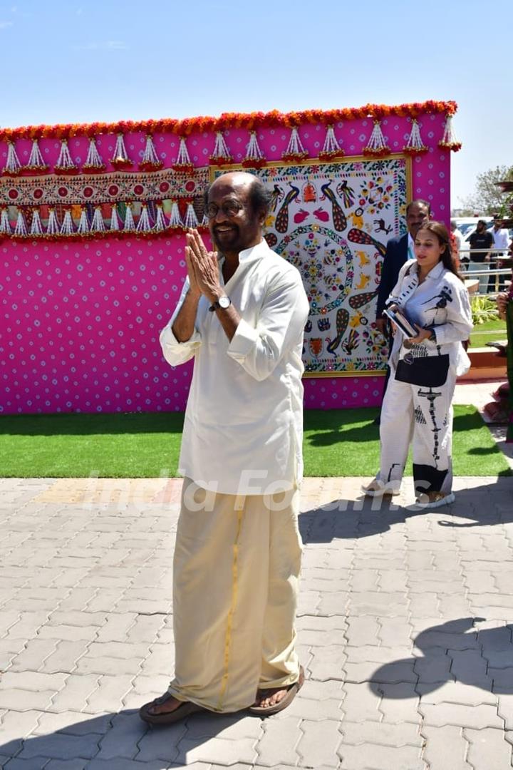 Rajinikanth  spotted at Jamnagar airport