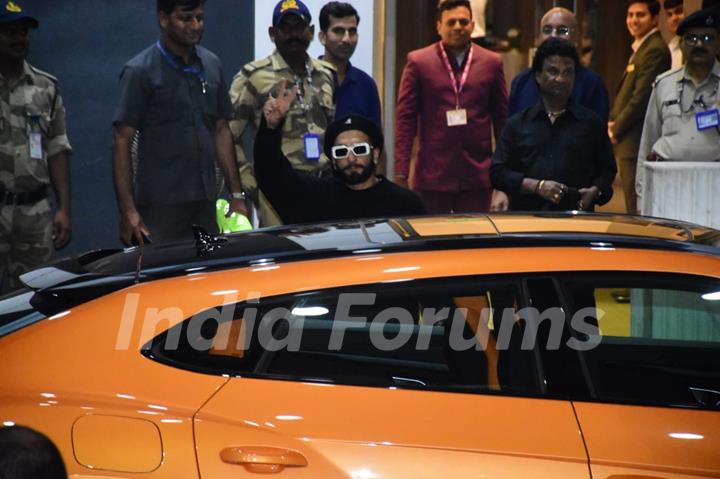 Ranveer Singh snapped at the Kalina airport