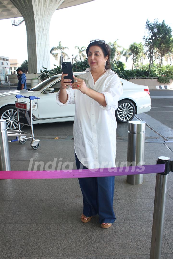 Farah Khan spotted at the airport