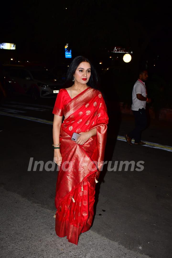 Padmini Kolhapure grace a Marathi awards show