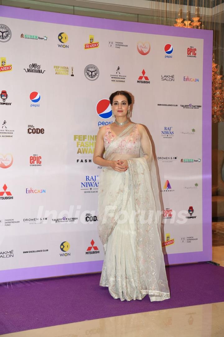 Dia Mirza snapped at FEF India Fashion Awards