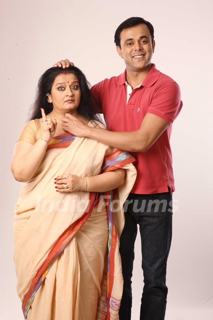 Apara Mehta with Sumeet Raghavan