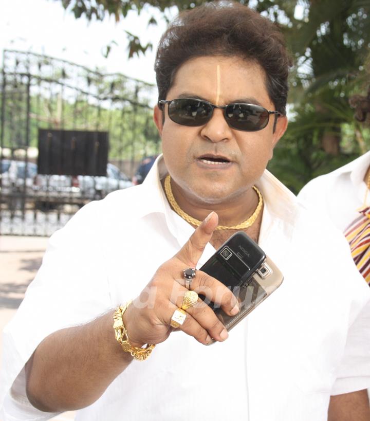 Ashiesh Roy as Anna