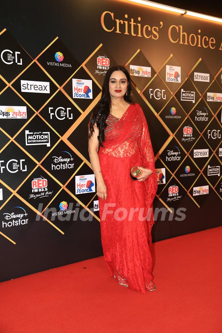 Padmini Kolhapure grace the Critics Choice Awards 2024