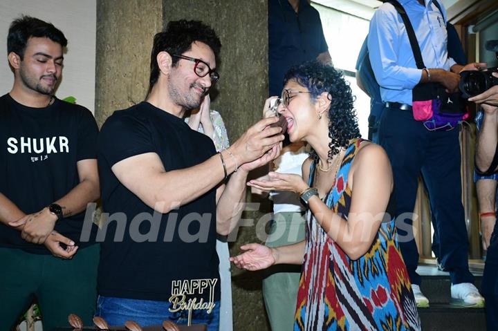 Aamir Khan celebrates his birthday with media 