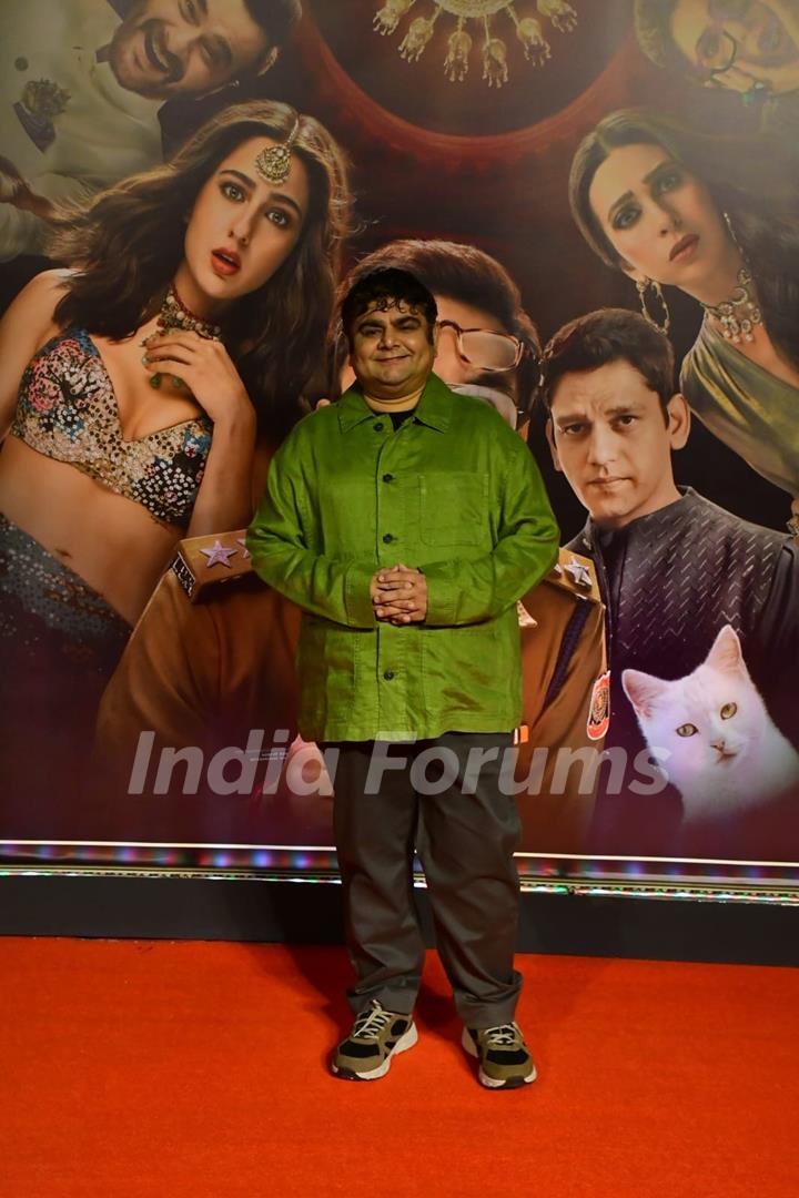 Deven Bhojani grace the premiere of Murder Mubarak