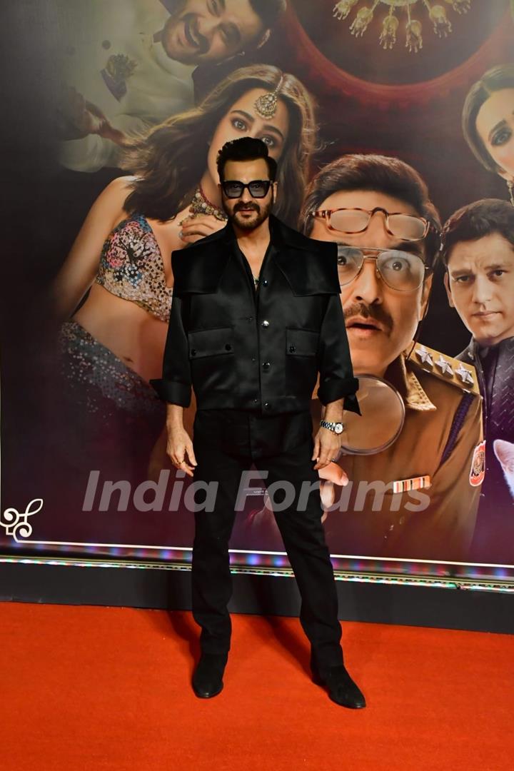 Sanjay Kapoor grace the premiere of Murder Mubarak