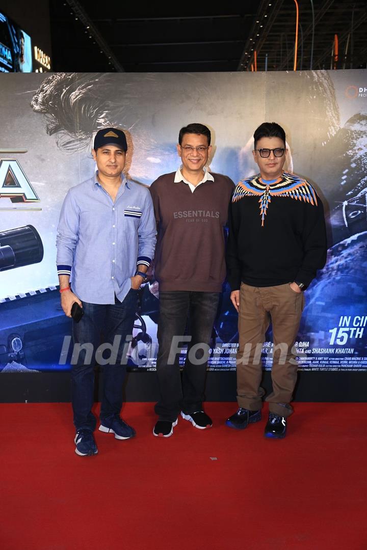 Bhushan Kumar snapped on the premiere of Yodha