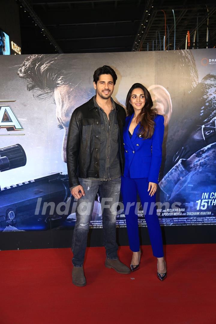 Sidharth Malhotra and Kiara Advani snapped on the premiere of Yodha