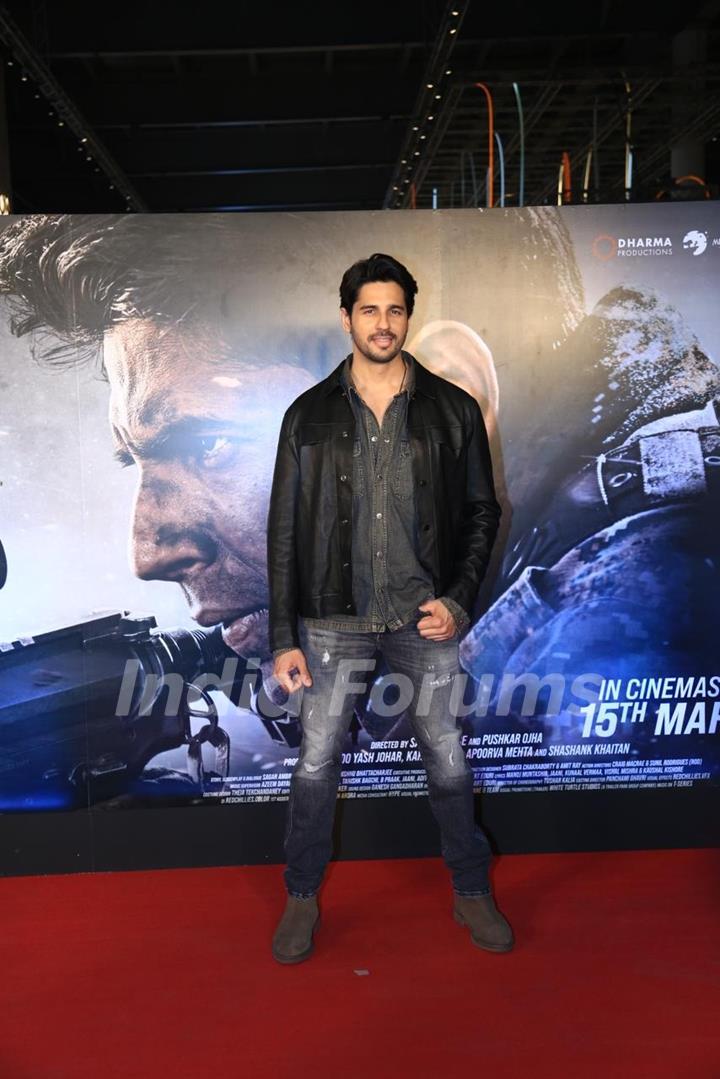 Sidharth Malhotra snapped on the premiere of Yodha