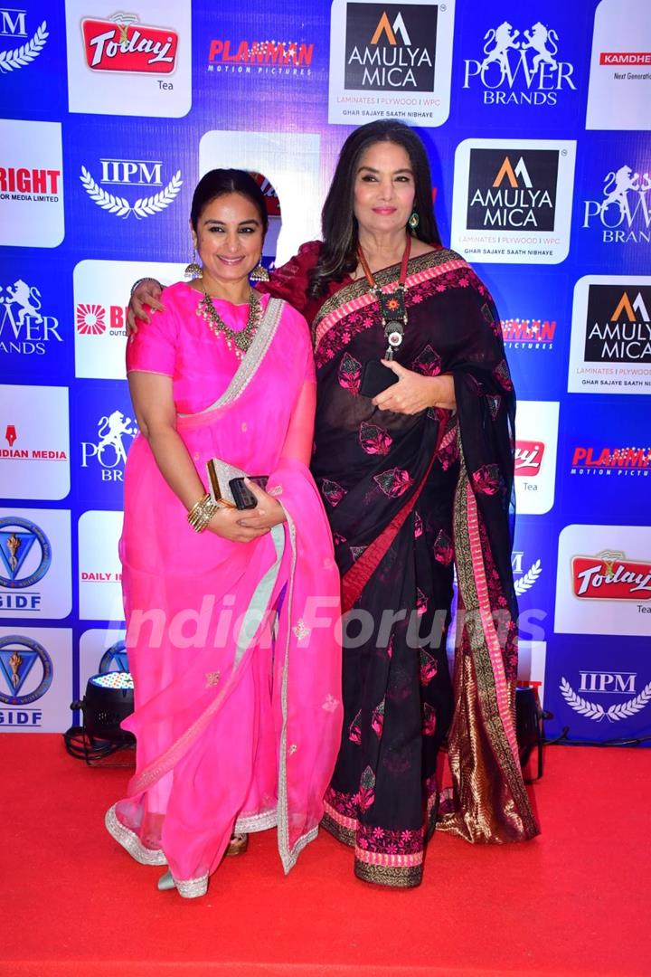 Divya Dutta and Shabana Azmi grace the Bollywood Film Journalist Awards 2024