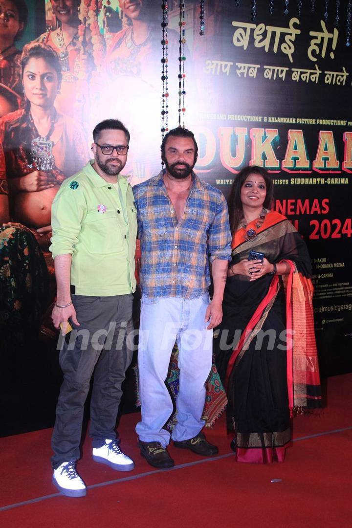 Sohail Khan, Garima Wahal and Siddharth Singh grace the premiere of Dukaan
