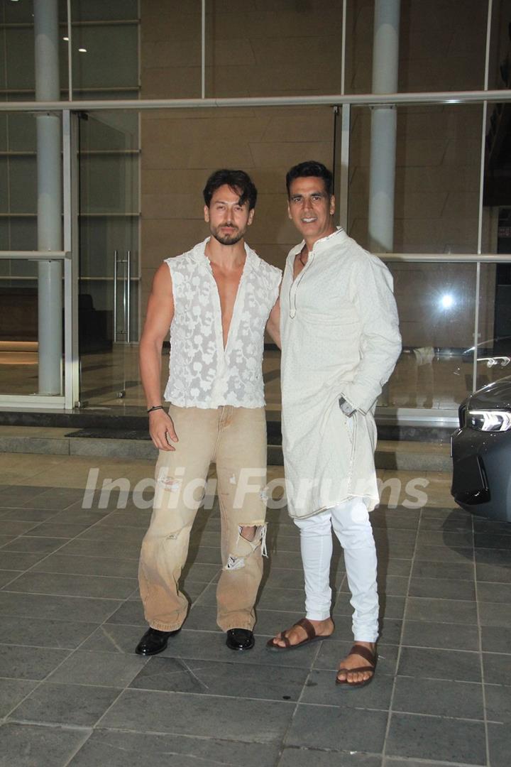 Akshay Kumar and Tiger Shroff snapped at the Ali Abbaz Zafar Iftaar Party