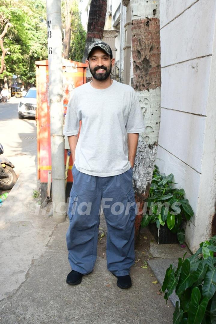 Vikrant Massey snapped in the city