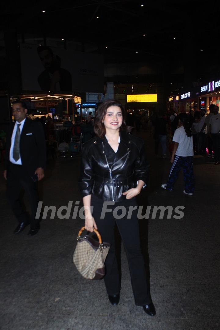 Prachi Desai spotted at the airport