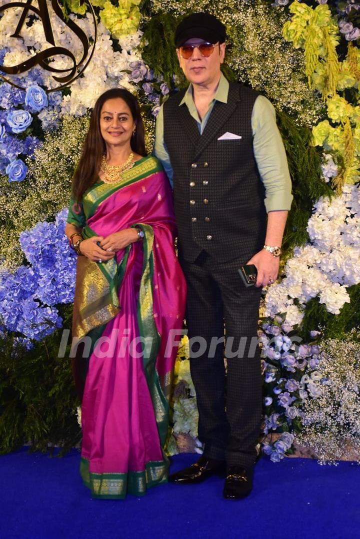 Aditya Pancholi and Zarina Wahab attend Anand Pandit’s daughter Aishwarya's wedding reception