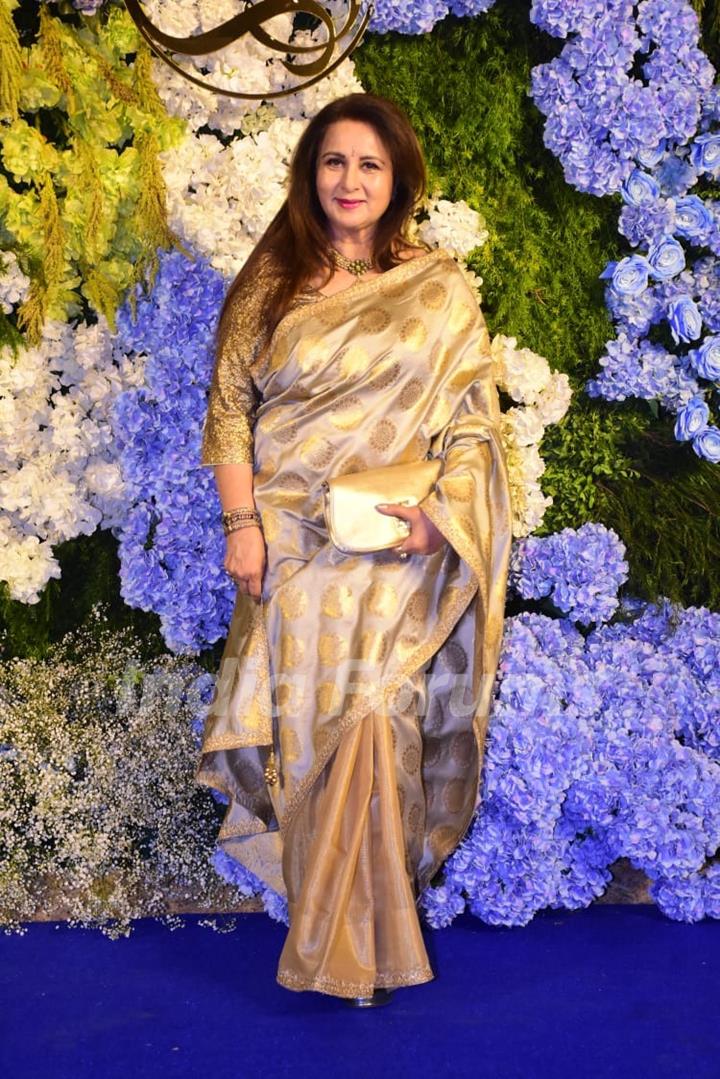 Poonam Dhillon attend Anand Pandit’s daughter Aishwarya's wedding reception