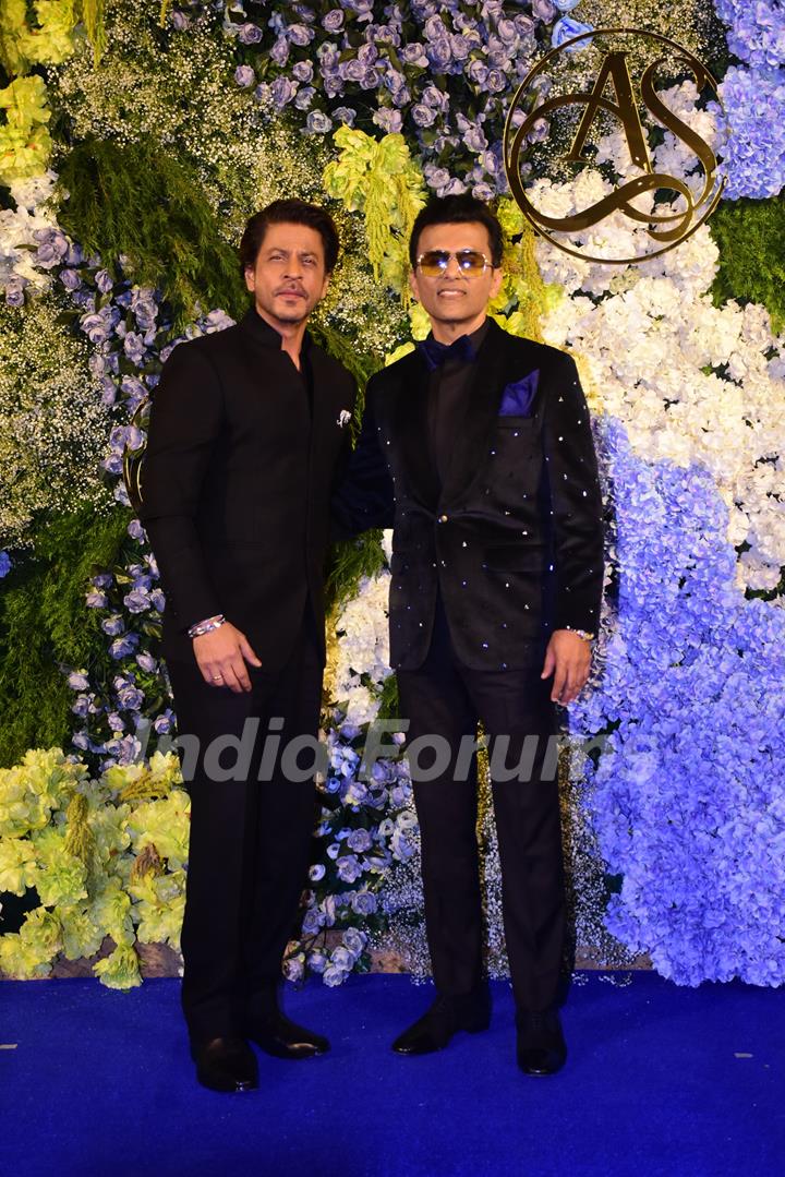 Shah Rukh Khan and Anand Pandit attend Anand Pandit’s daughter Aishwarya's wedding reception