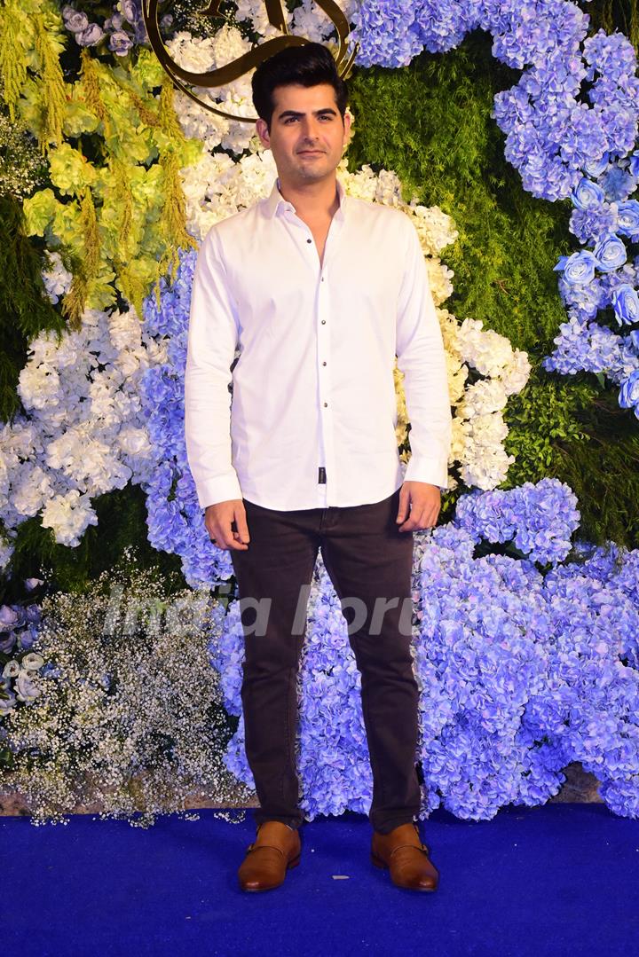 Omkar Kapoor attend Anand Pandit’s daughter Aishwarya's wedding reception