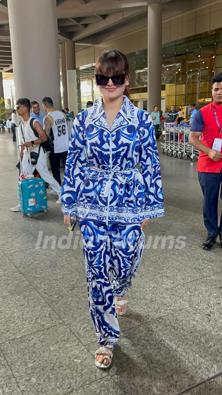 Urvashi Rautela snapped at the airport