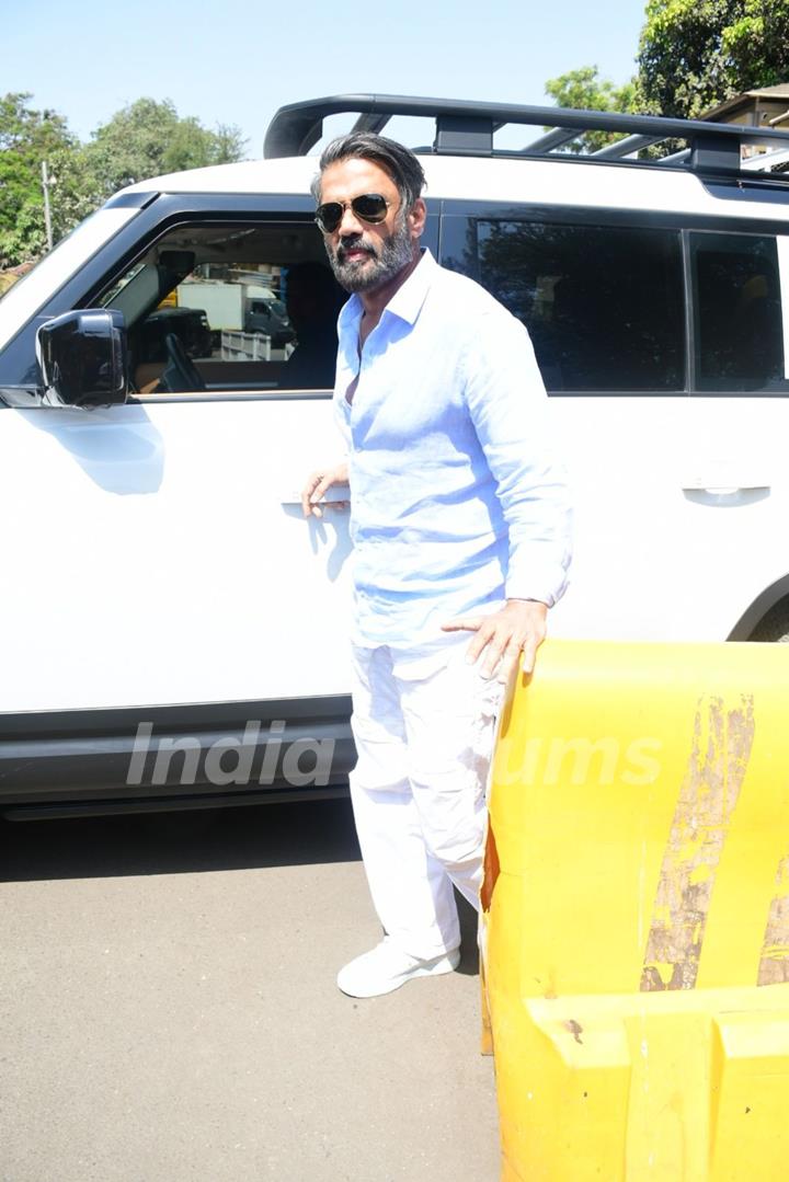 Suniel Shetty spotted at the Kalina airport