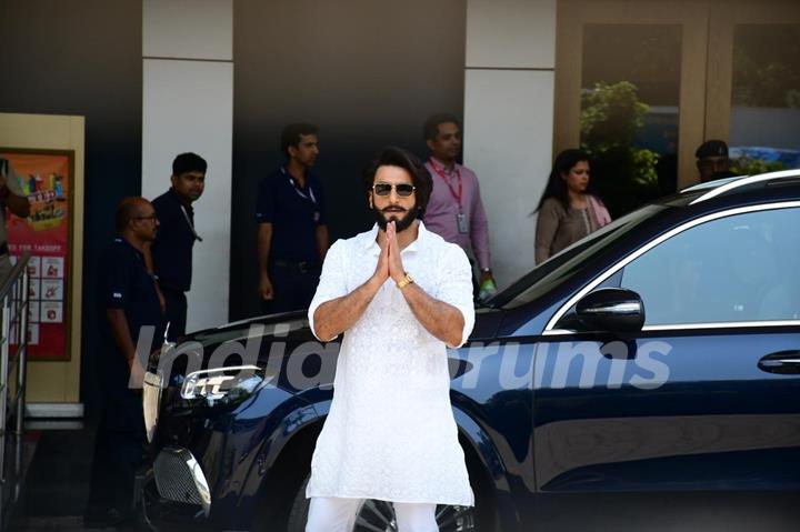 Ranveer Singh spotted at the Kalina airport