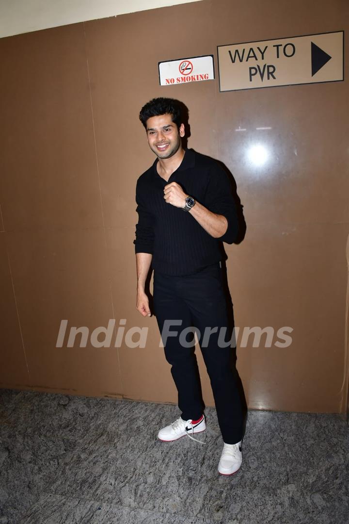 Abhimanyu Dassani snapped at the screeing of 'Do Aur Do Pyaar Do'