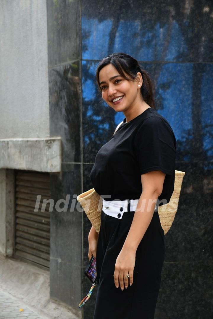 Neha Sharma snapped in Santacruz 