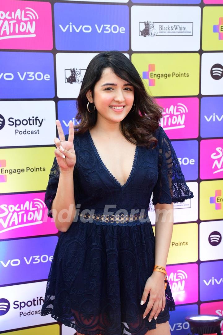 Shirley Setia grace the red carpet of Social Nation day 2
