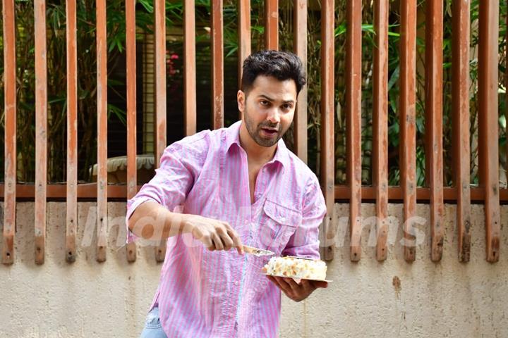 Varun Dhawan birthday celebration at his residence