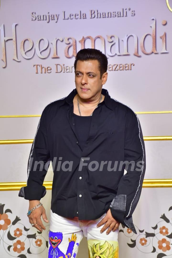 Salman Khan grace the premiere of Heeramandi