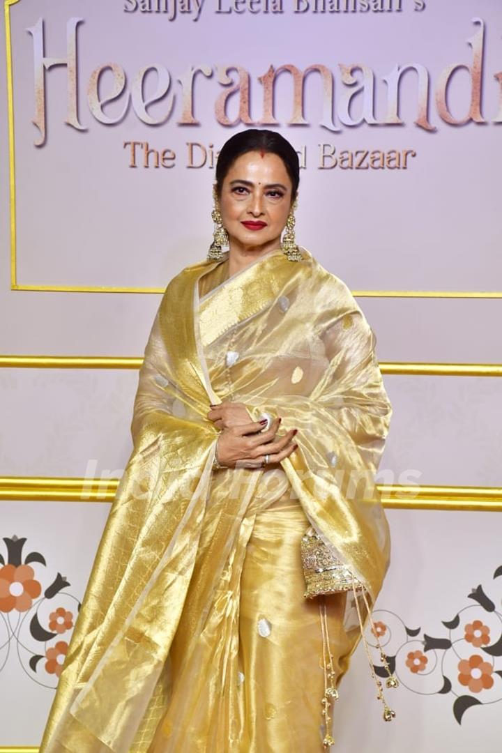 Rekha grace the premiere of Heeramandi