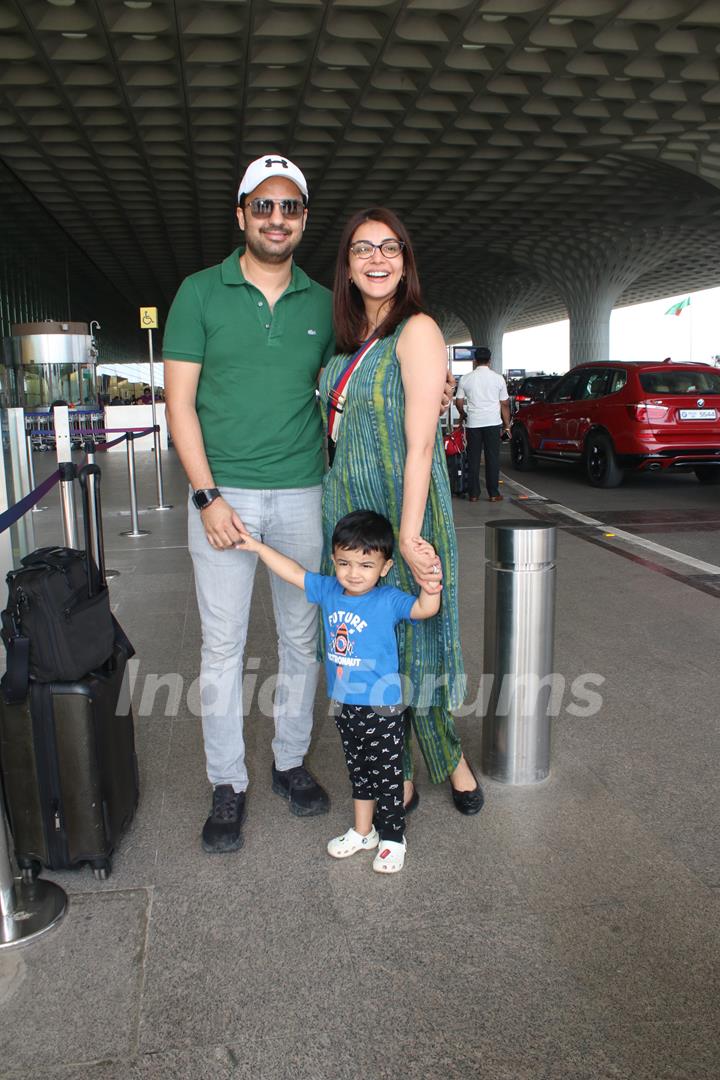 Kajal Aggarwal with family snapped at the airport