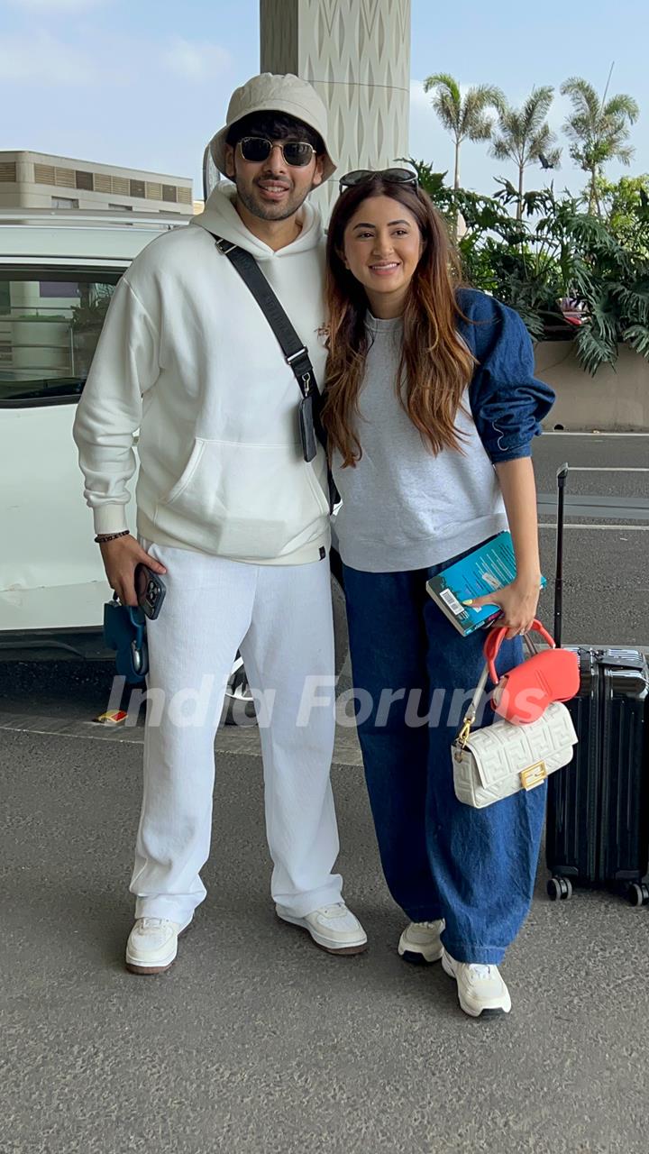 Arman Malik snapped at the airport