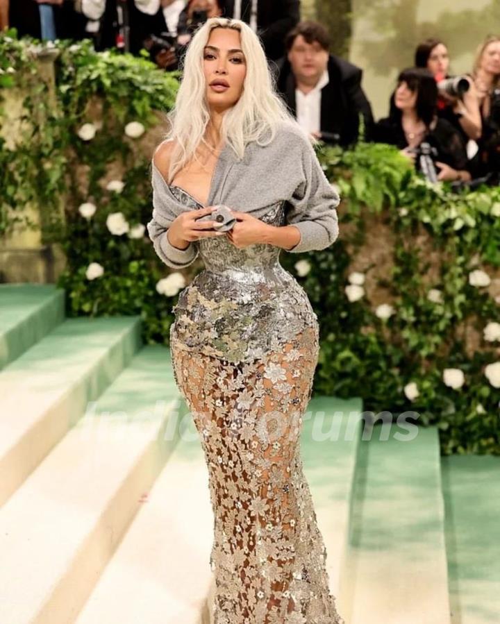 Kim Kardashian grace Red carpet of Met Gala 2024 