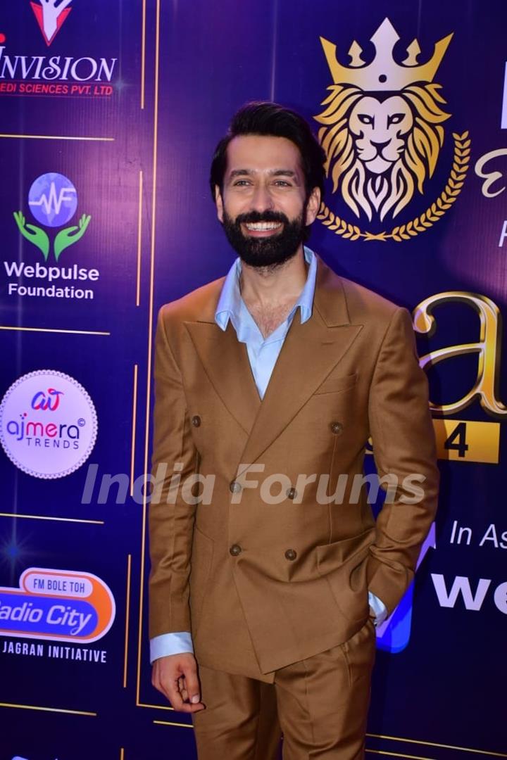 Nakuul Mehta grace the Global Excellence Awards 2024