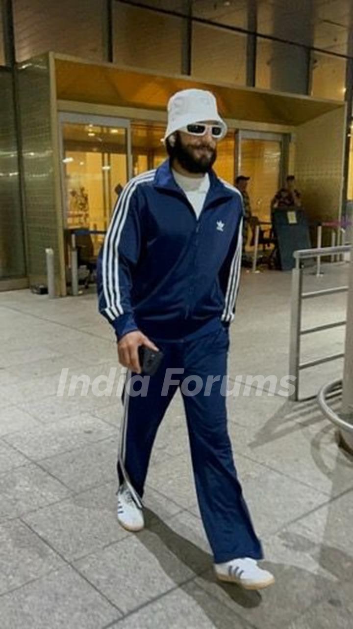 Ranveer Singh snapped at the mumbai airport