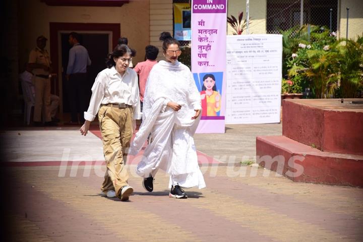 Rekha snapped after their Lok Sabha Election voting