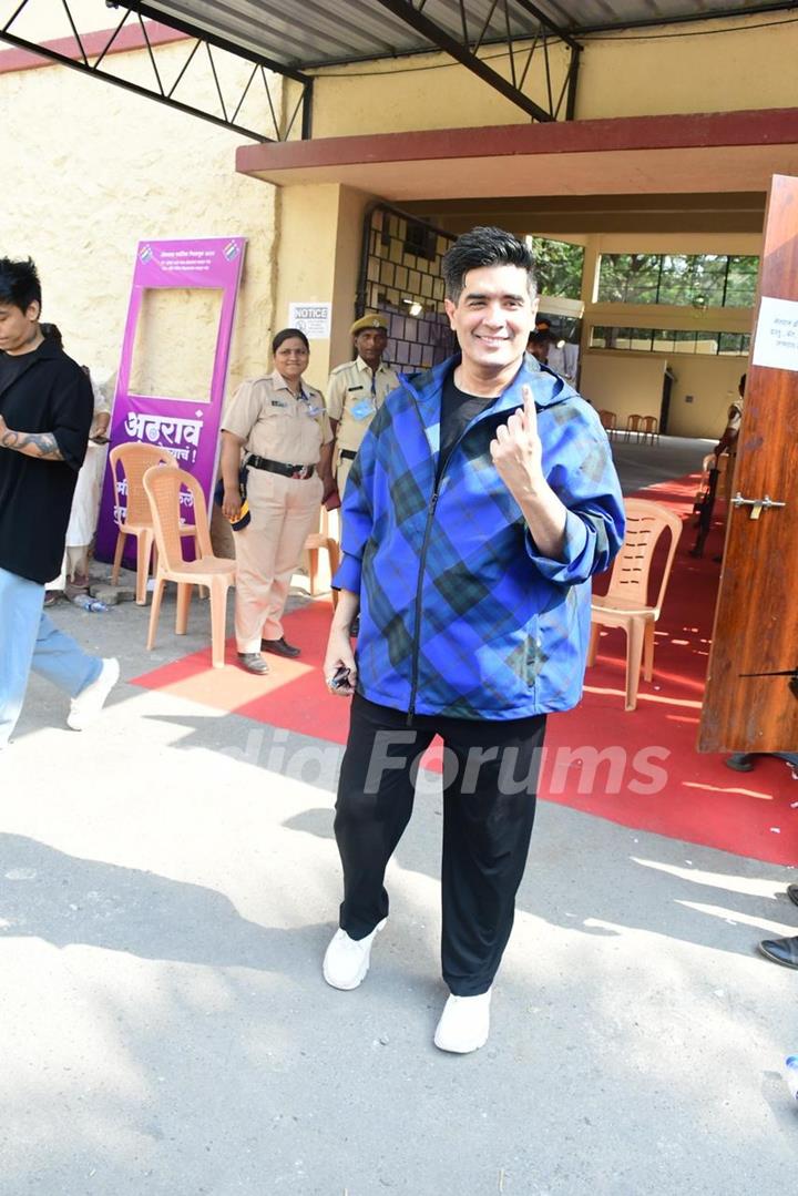 Manish Malhotra snapped after their Lok Sabha Election voting