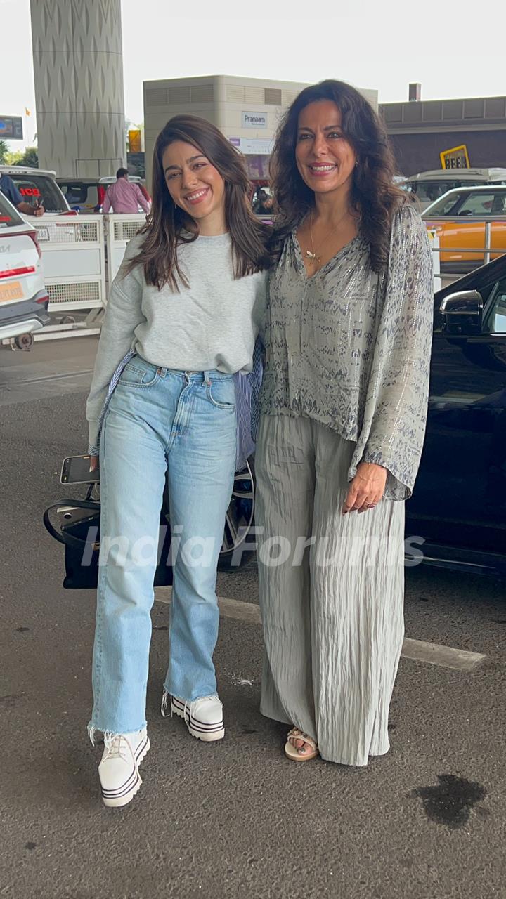 Pooja Bedi and Alaya Furniturewalla spotted at the airport