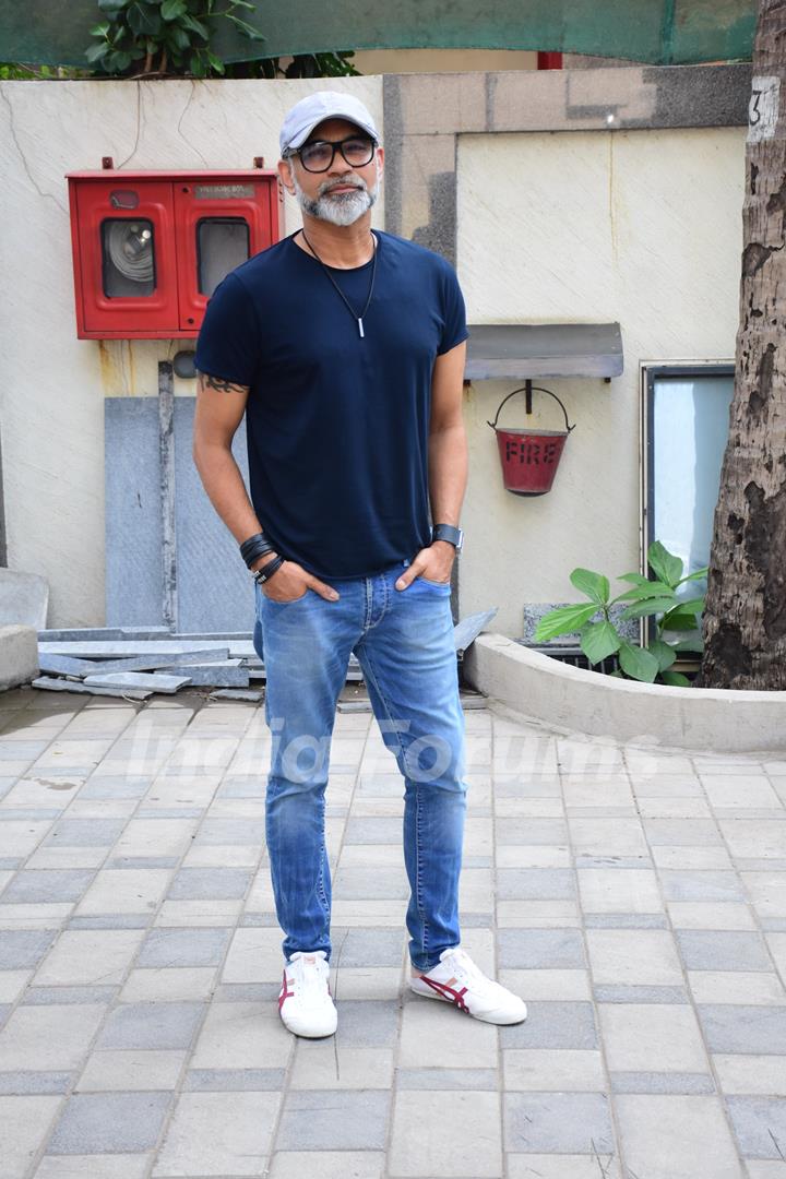 Abhinay Deo snapped for the promotion of film Savi