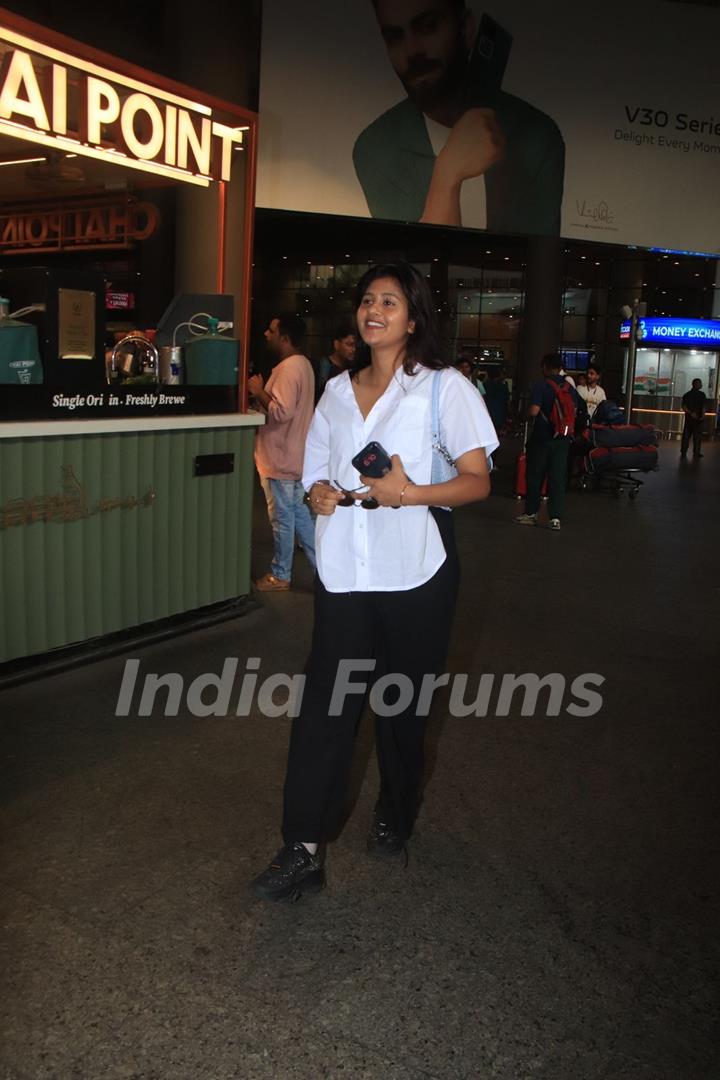 Anjali Arora snapped at the airport