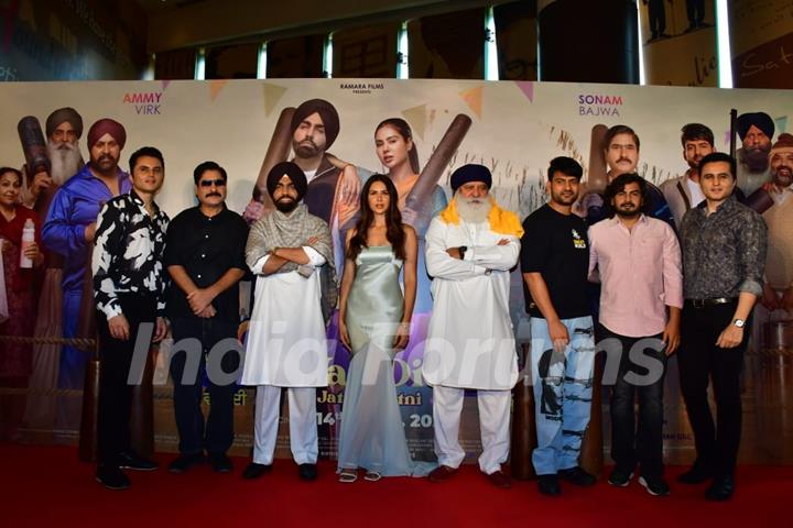 Ammy Virk and Sonam Bajwa snapped at the trailer launch of Kudi Haryane Val Di