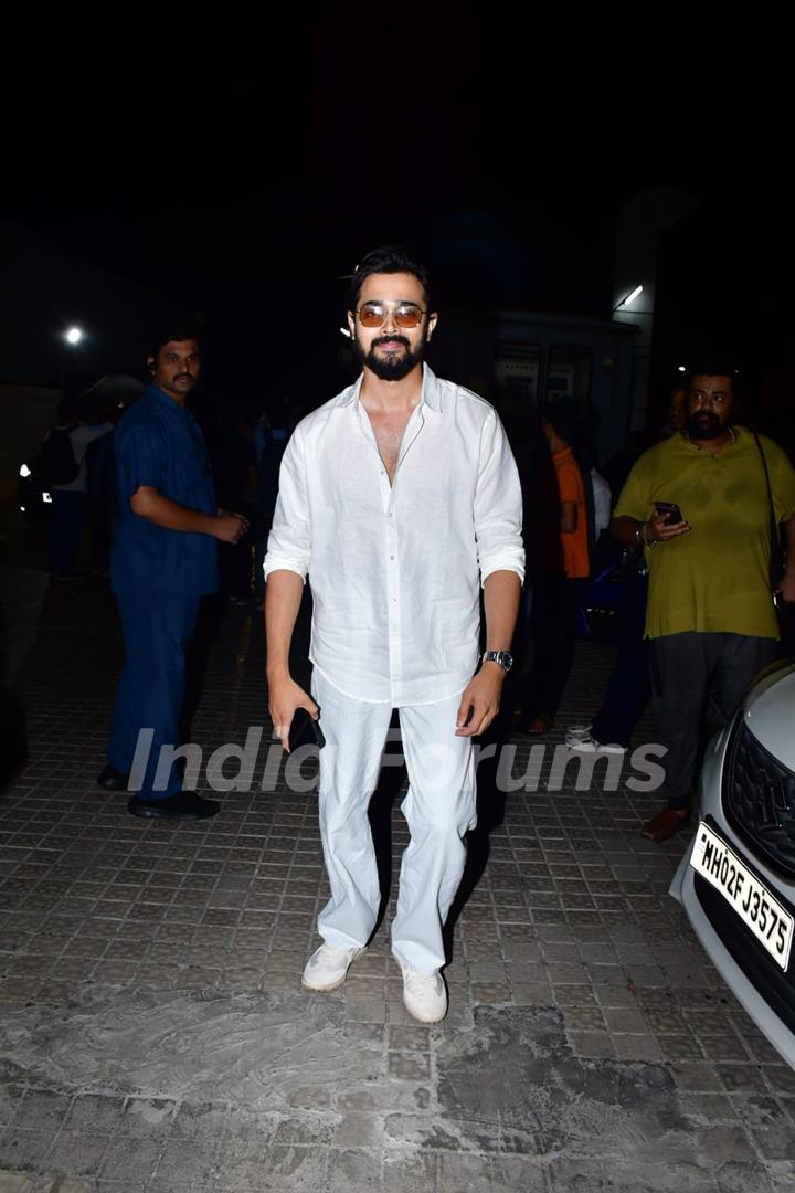 Bhuvan Bam grace the screening of Mr And Mrs Mahi