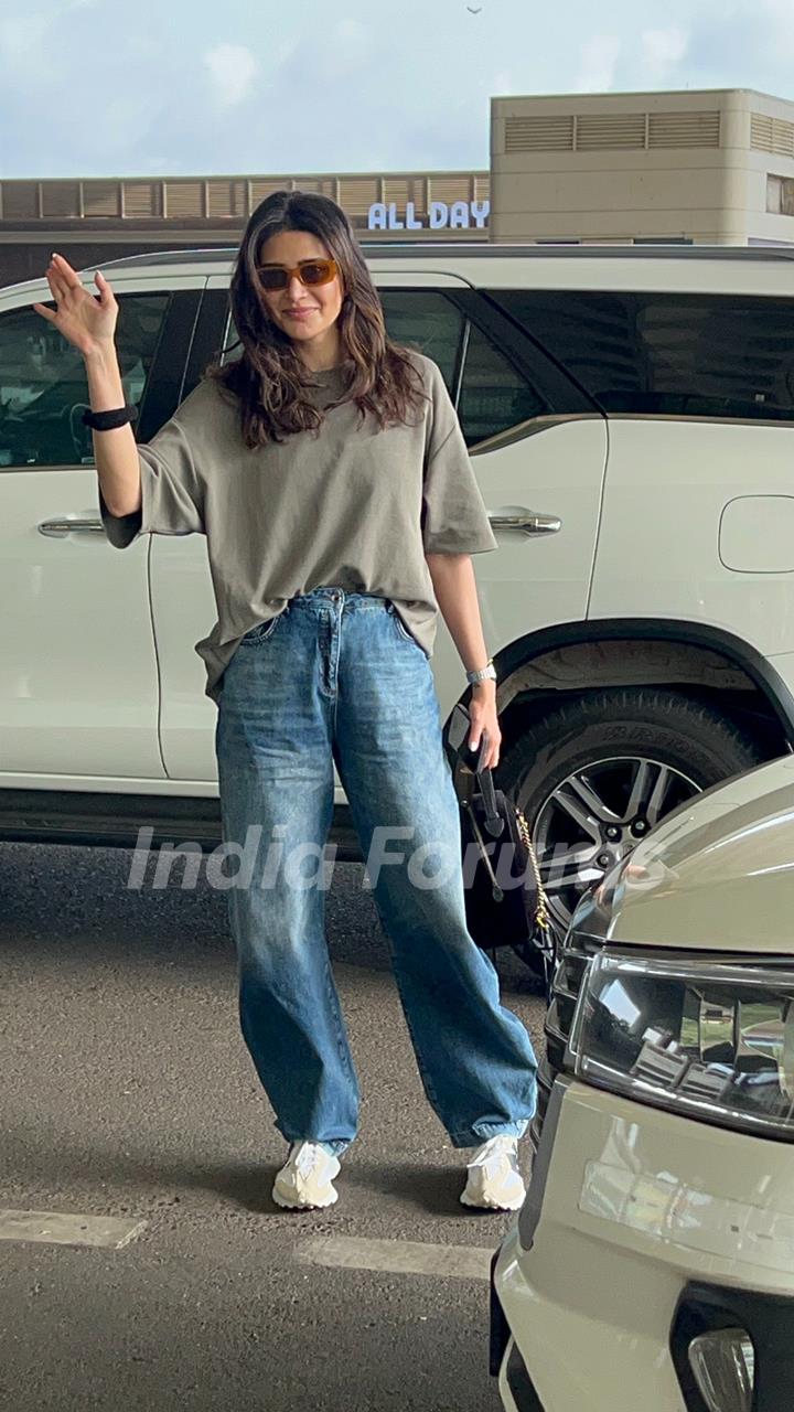 Karishma Tanna snapped at the airport