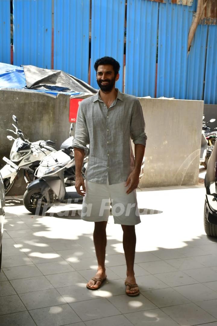 Aditya Roy Kapur  snapped in Juhu