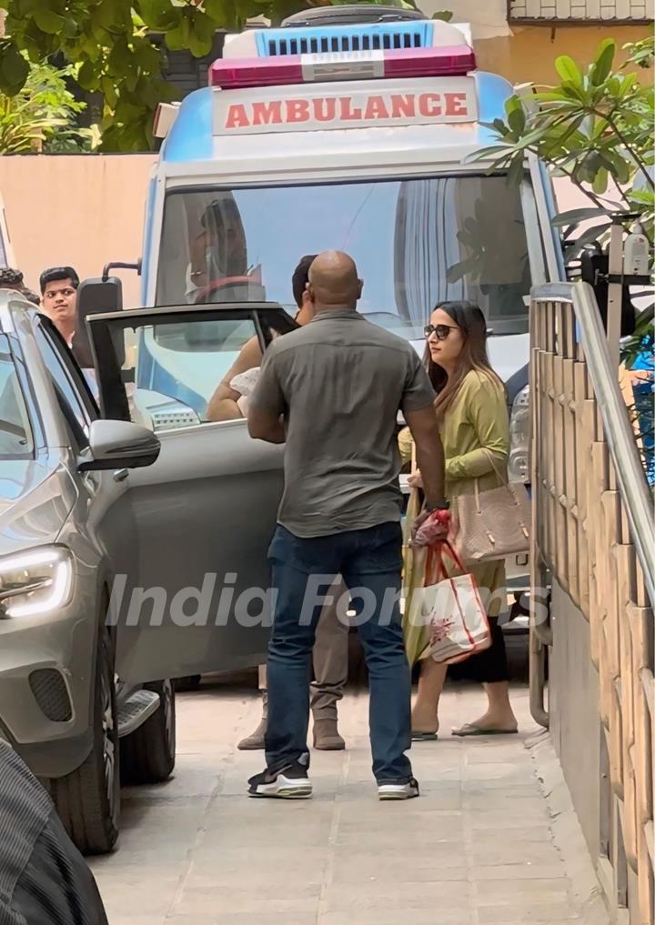 Varun Dhawan and Natasha Dalal snapped with leaving for hospital in Khar 