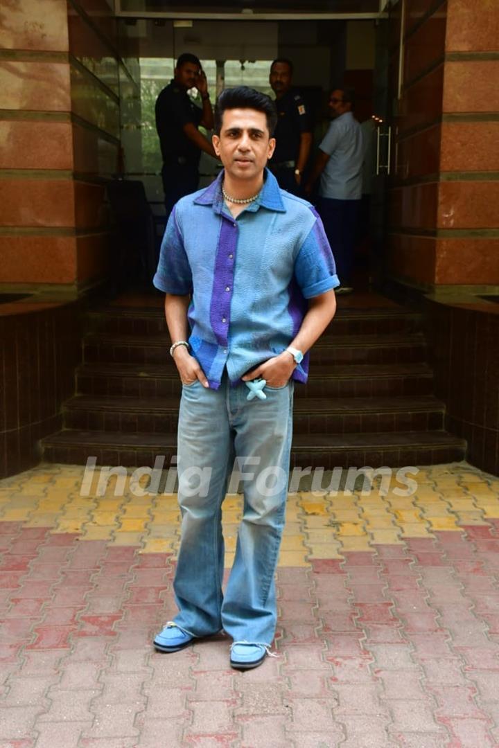 Gulshan Devaiah snapped at Oberoi Chambers for the promotion of Bad Cop