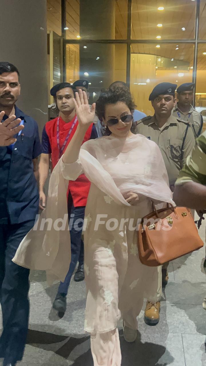 Kangana Ranaut snapped at the airport