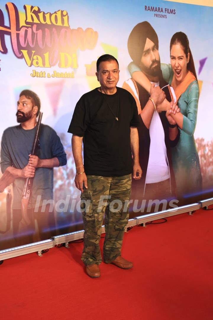 Sham Kaushal snapped at the premiere of Kudi Haryane Val Di